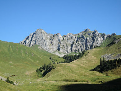 Hiking - The three passes and the Pointe des Pavis